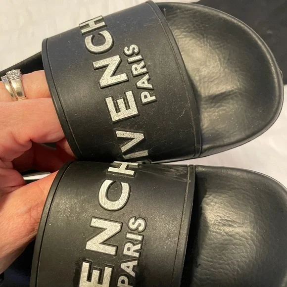 Givenchy Black Woman’s slide Sandals Sleek Minimalist Design - Picture 5 of 14